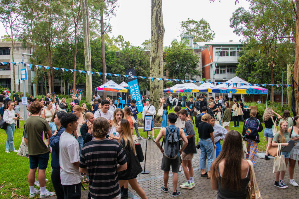 Hunter Headline, Home, Hunter Headline