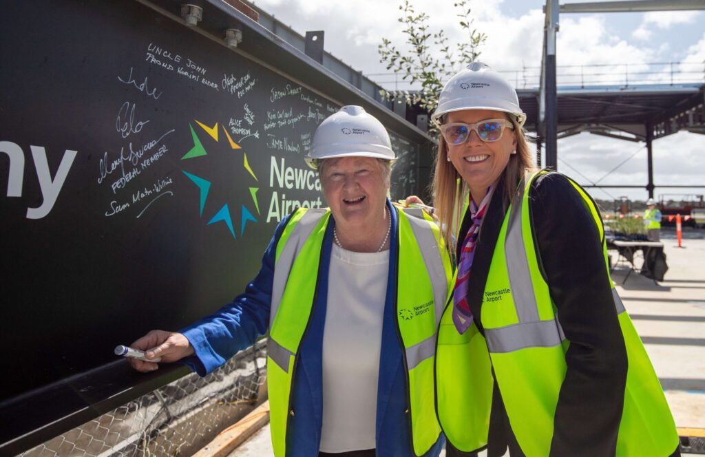 Hunter Headline, Home, Hunter Headline