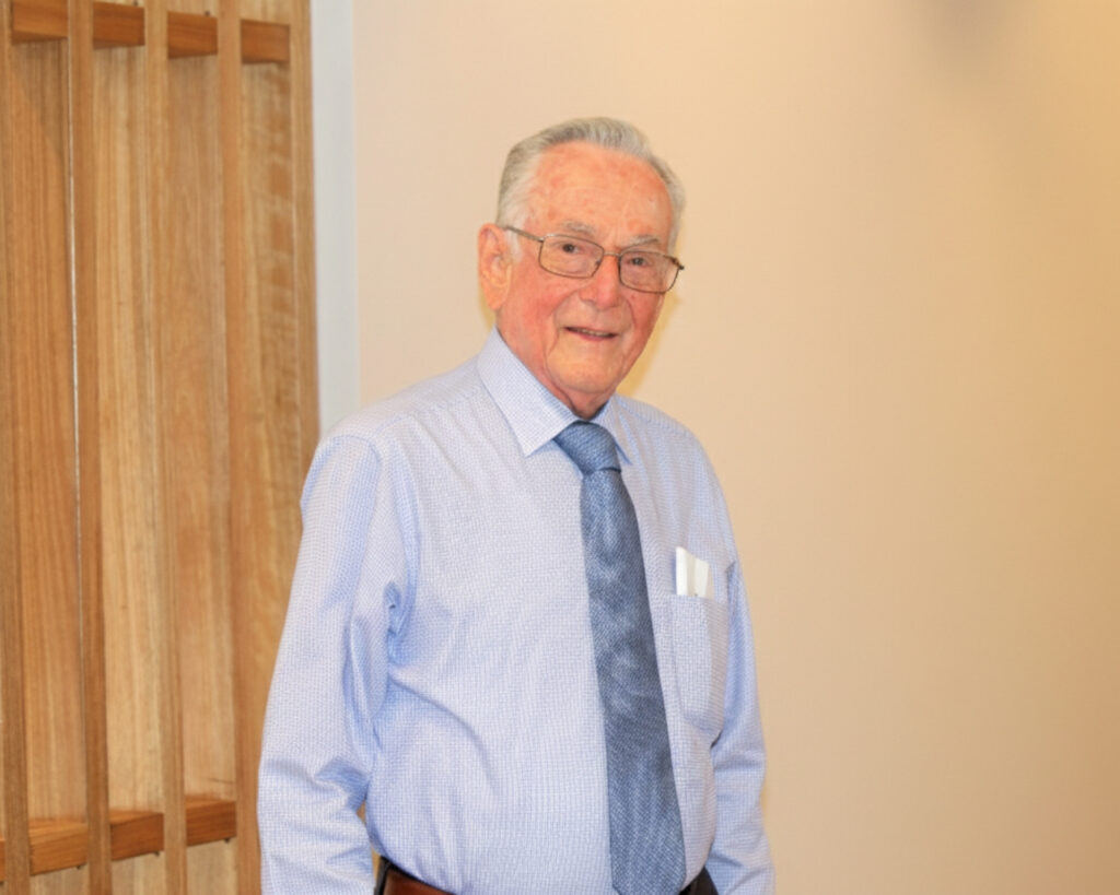 Hunter Headline, Home, Hunter Headline