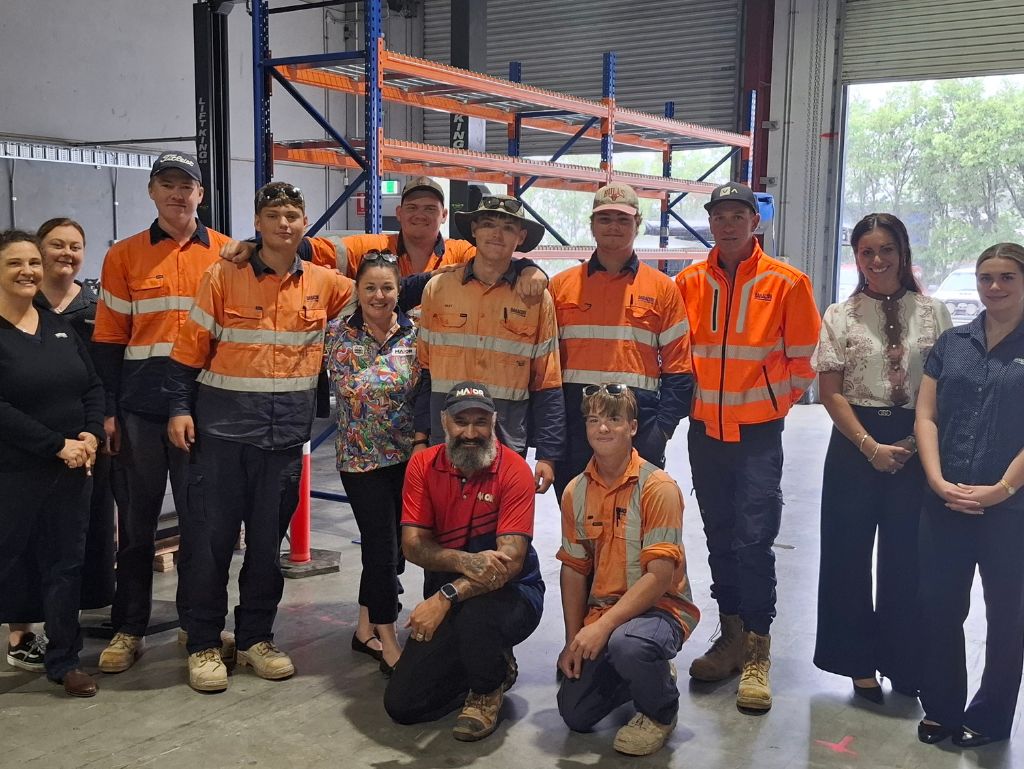 Hunter Headline, Home, Hunter Headline