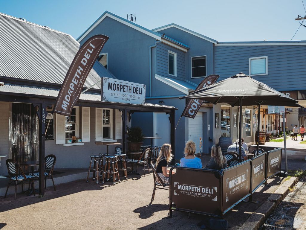 Hunter Headline, Home, Hunter Headline