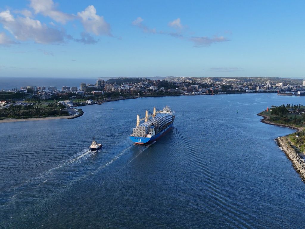 Hunter Headline, Home, Hunter Headline