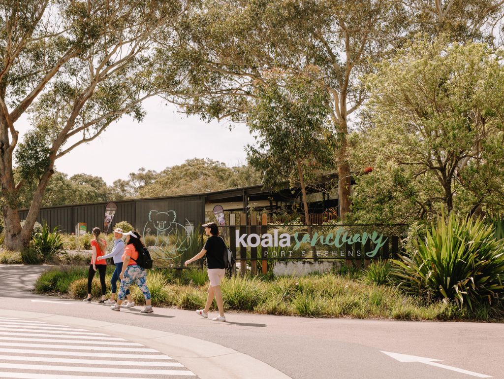 Hunter Headline, Home, Hunter Headline